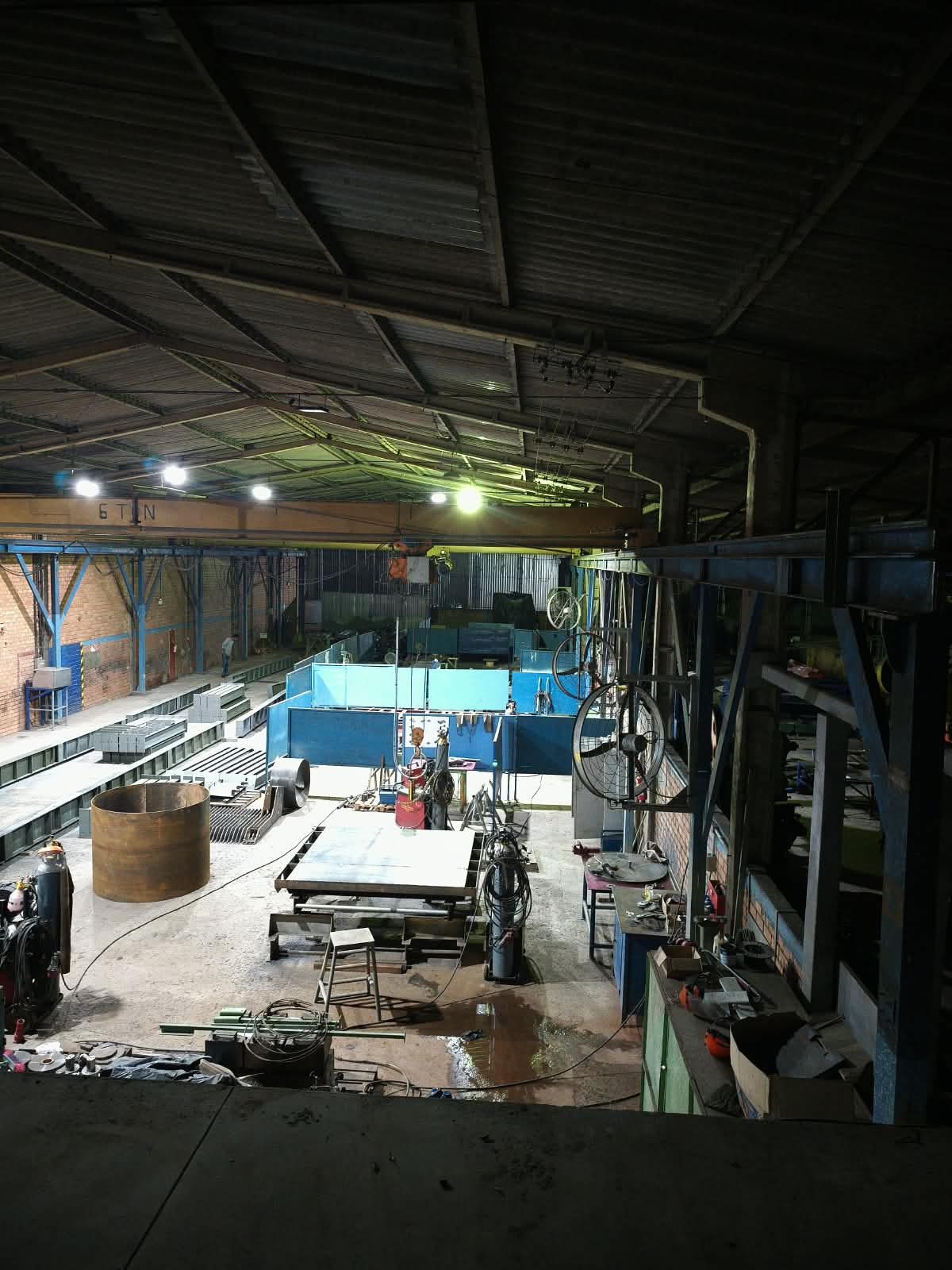 Instalação área industrial
